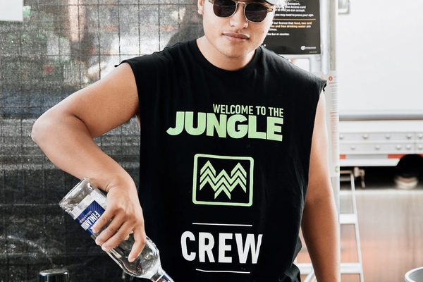 WTTJ bar and event staff